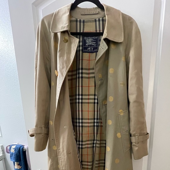 Burberry vintage trench coat